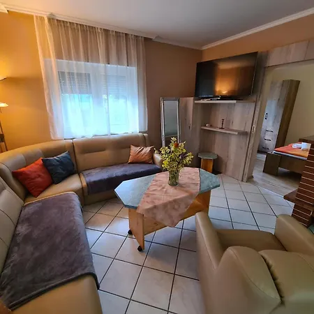 Vakantiehuis Vizparti Nyaralo Fonyód