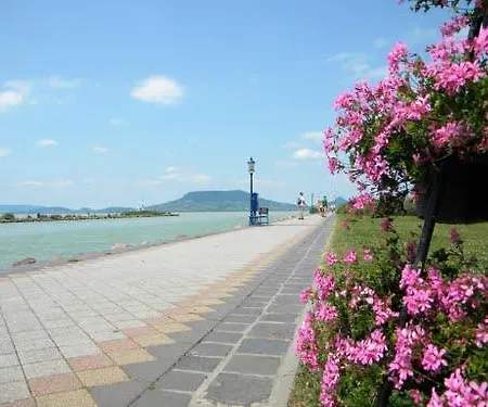 Feriehus Vizparti Nyaralo *