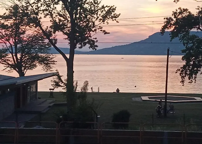Vizparti Nyaralo Dom wakacyjny *